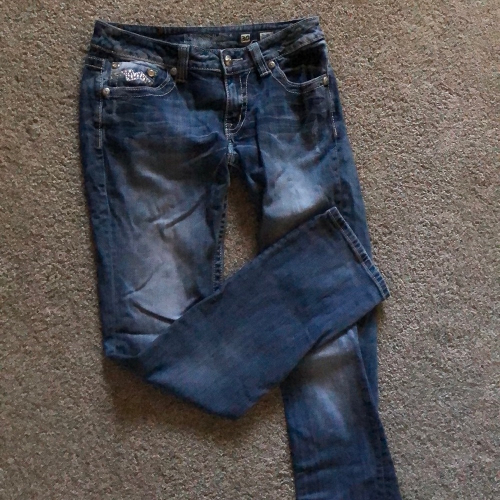 Straight-legged denim jeans